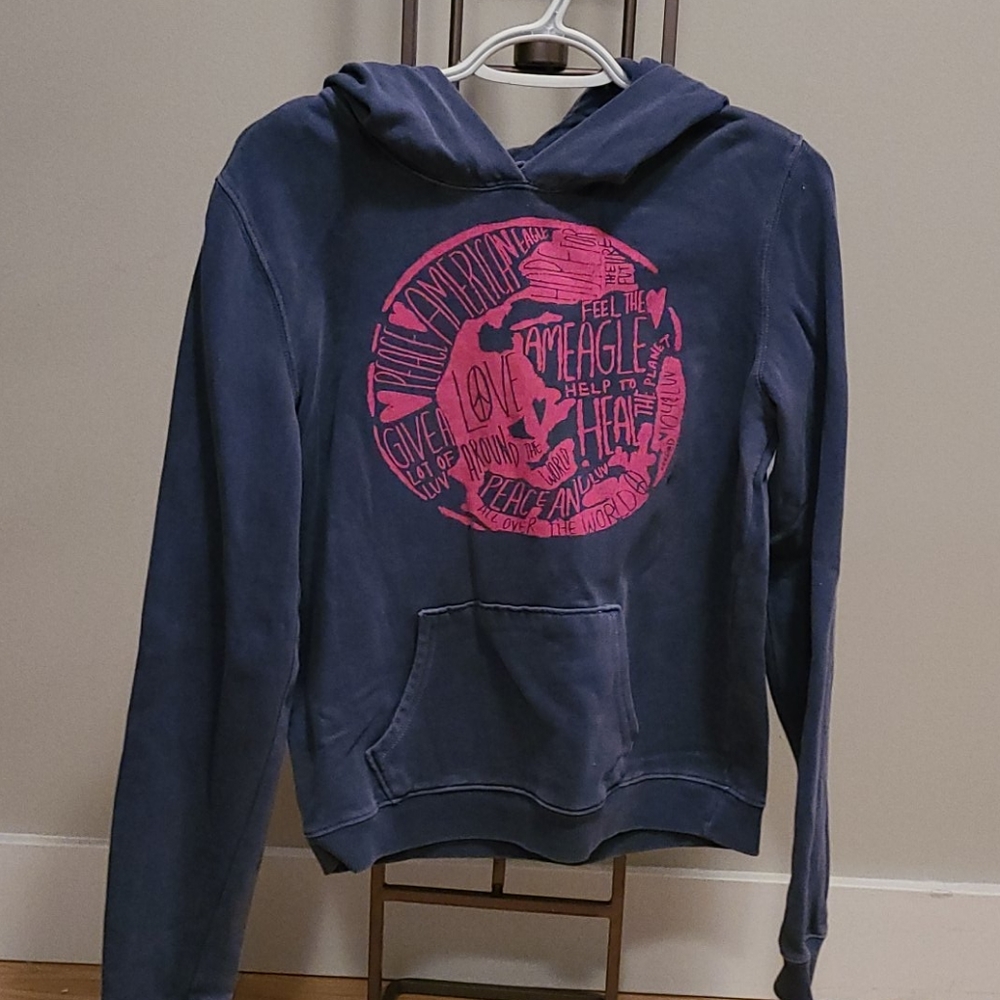 American Eagle Sweater